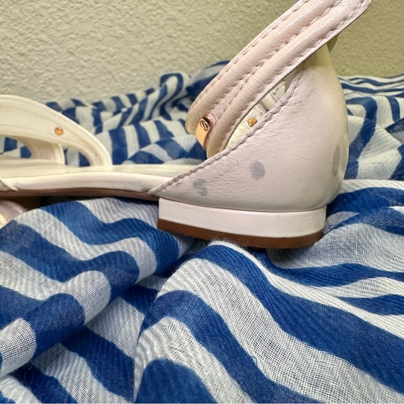 Balenciaga Leather Sandals 38 Ivory Color with Gold Tone Hardware GUC - Picture 14 of 15